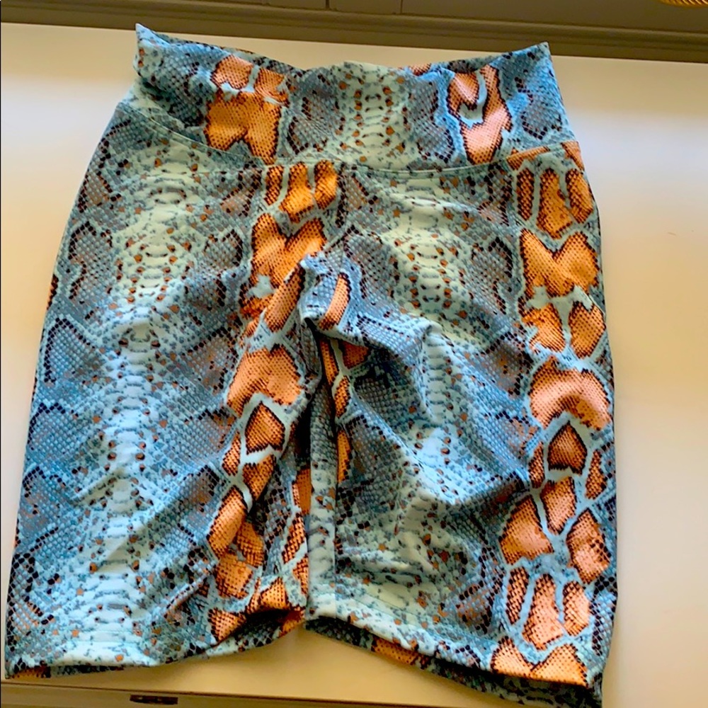 Size small cute booty lounge biker shorts